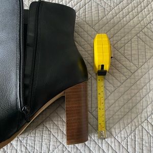 Sole Society Black Boot!